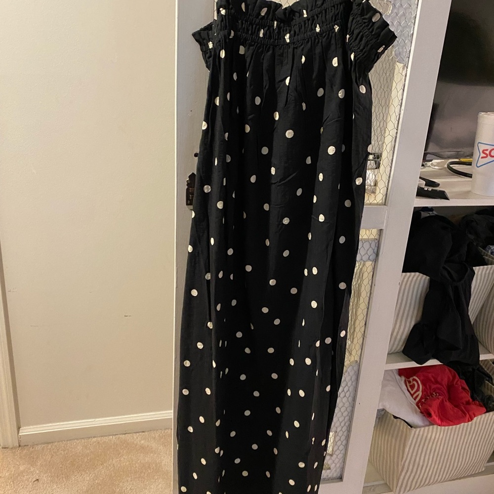 NWOT H&M polka dot black and white maxi dress